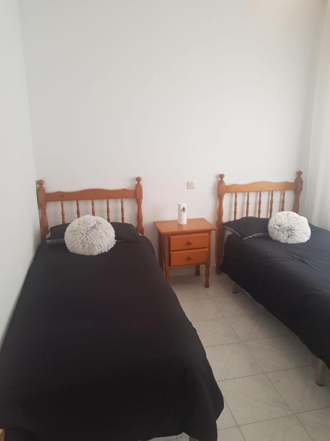 2 Bed Apartment In Paraje Natural Fase 1, ตอร์เรเวียคา ภายนอก รูปภาพ