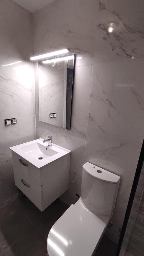 2 Bed Apartment In Paraje Natural Fase 1, ตอร์เรเวียคา ภายนอก รูปภาพ